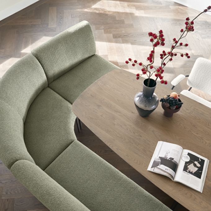 Hoe combineert u kleuren, materialen en vormen in accessoires?