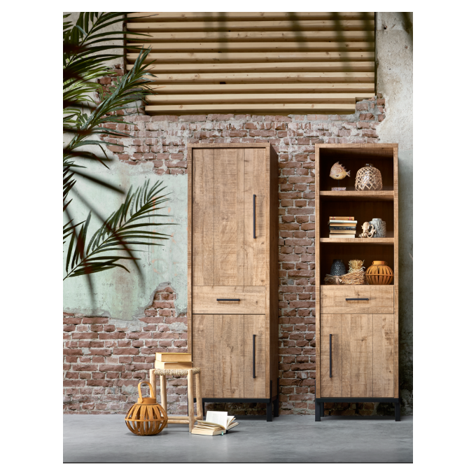 Meubels en accessoires voor uw woning koopt u in onze woonwinkel